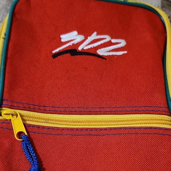 Nintendo Red and Blue Carrying Case - Picture 3 of 9